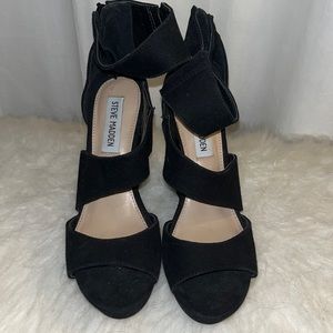 Steve Madden Suede Wedge sandals